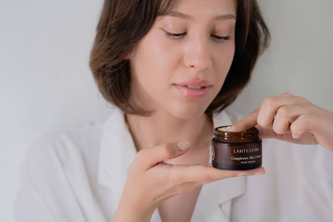 Complexion Bliss Cream
