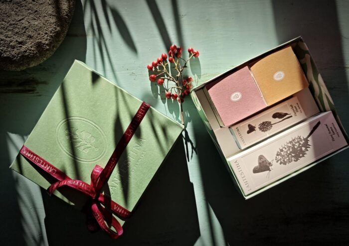 Lantestina-Gift-Box-full-size-gifts Lantestina-Gift-Box-full-size-gifts